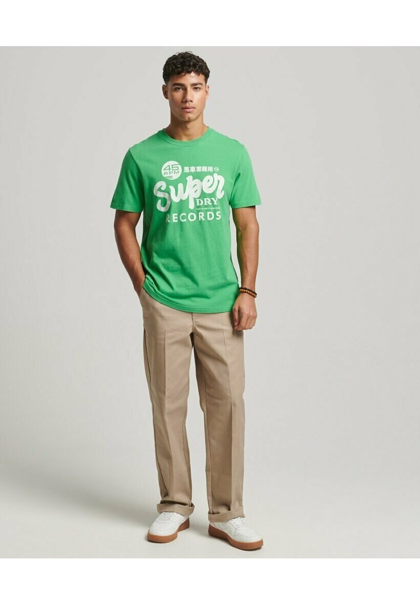 

Футболка с принтом Superdry, зеленый