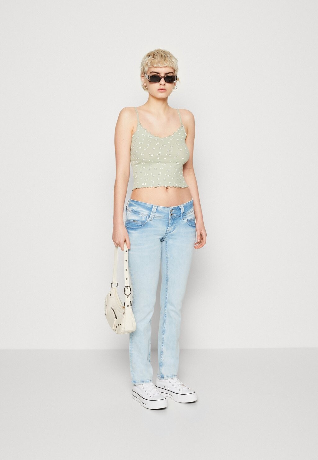 

Топ Hollister Co.