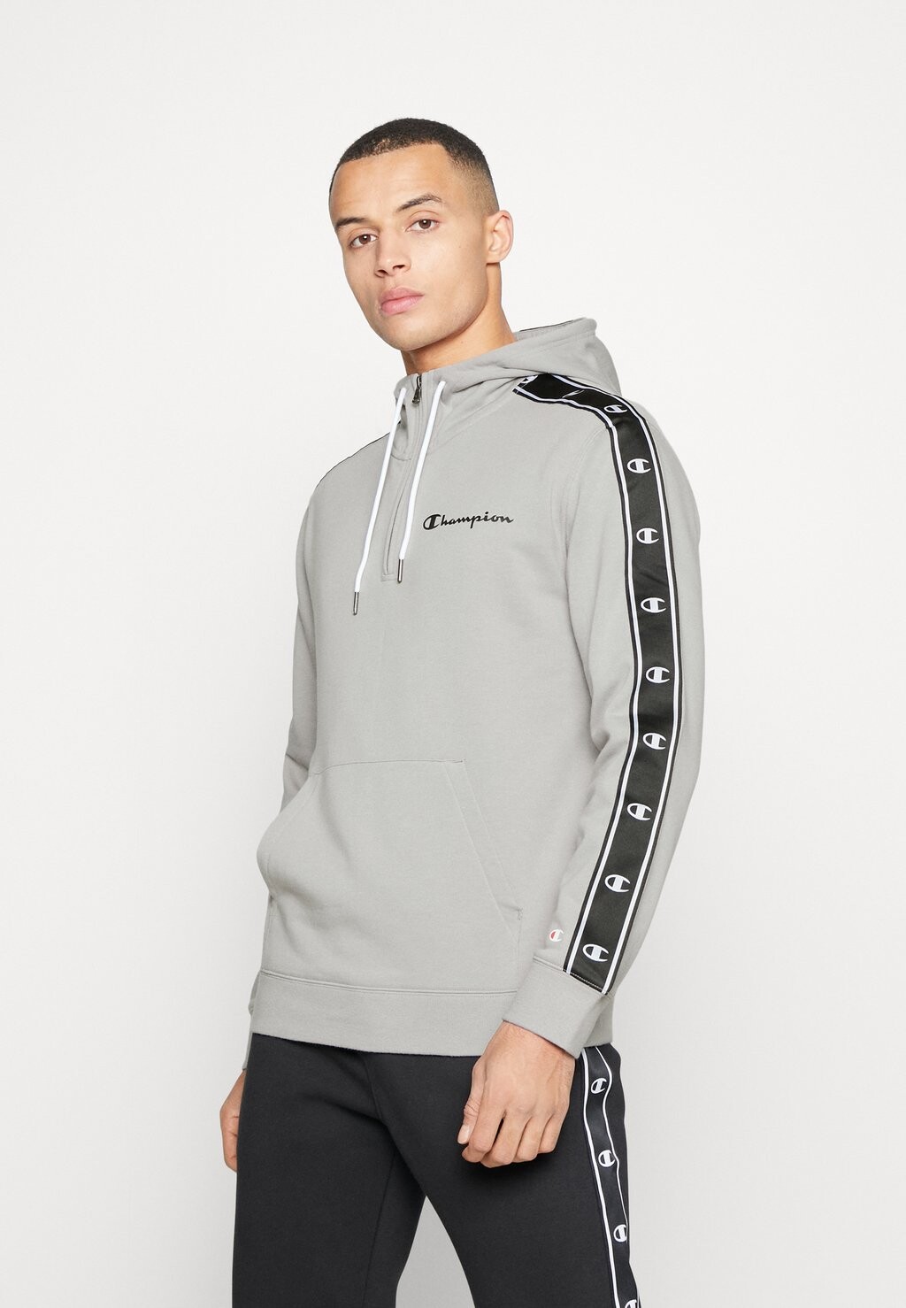 

Худи Champion