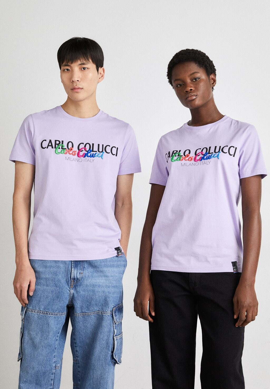 

Футболка с принтом UNISEX Carlo Colucci, сирень, Серый