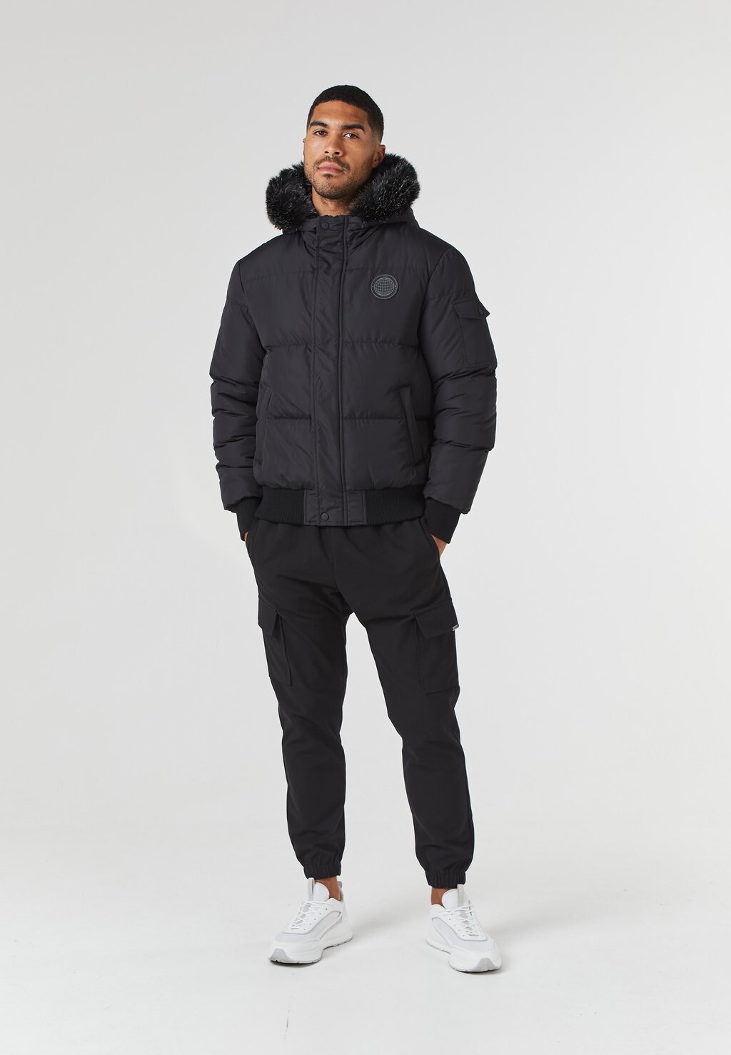 

Зимняя куртка HOODED SHORT PUFFER JACKET CLOSURE London, черный