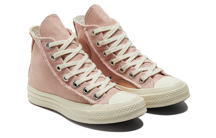 

Женские парусиновые туфли Converse 1970-х годов