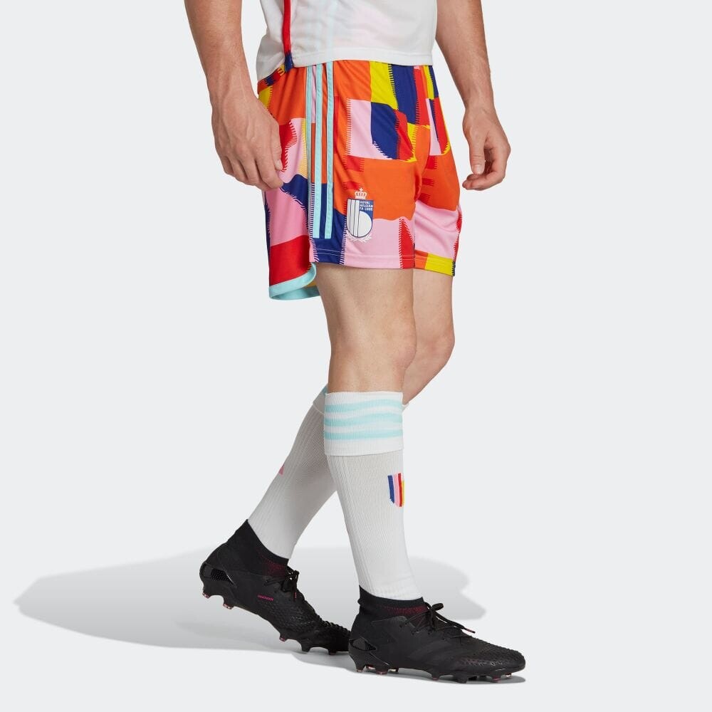 

Шорты Adidas HC2882