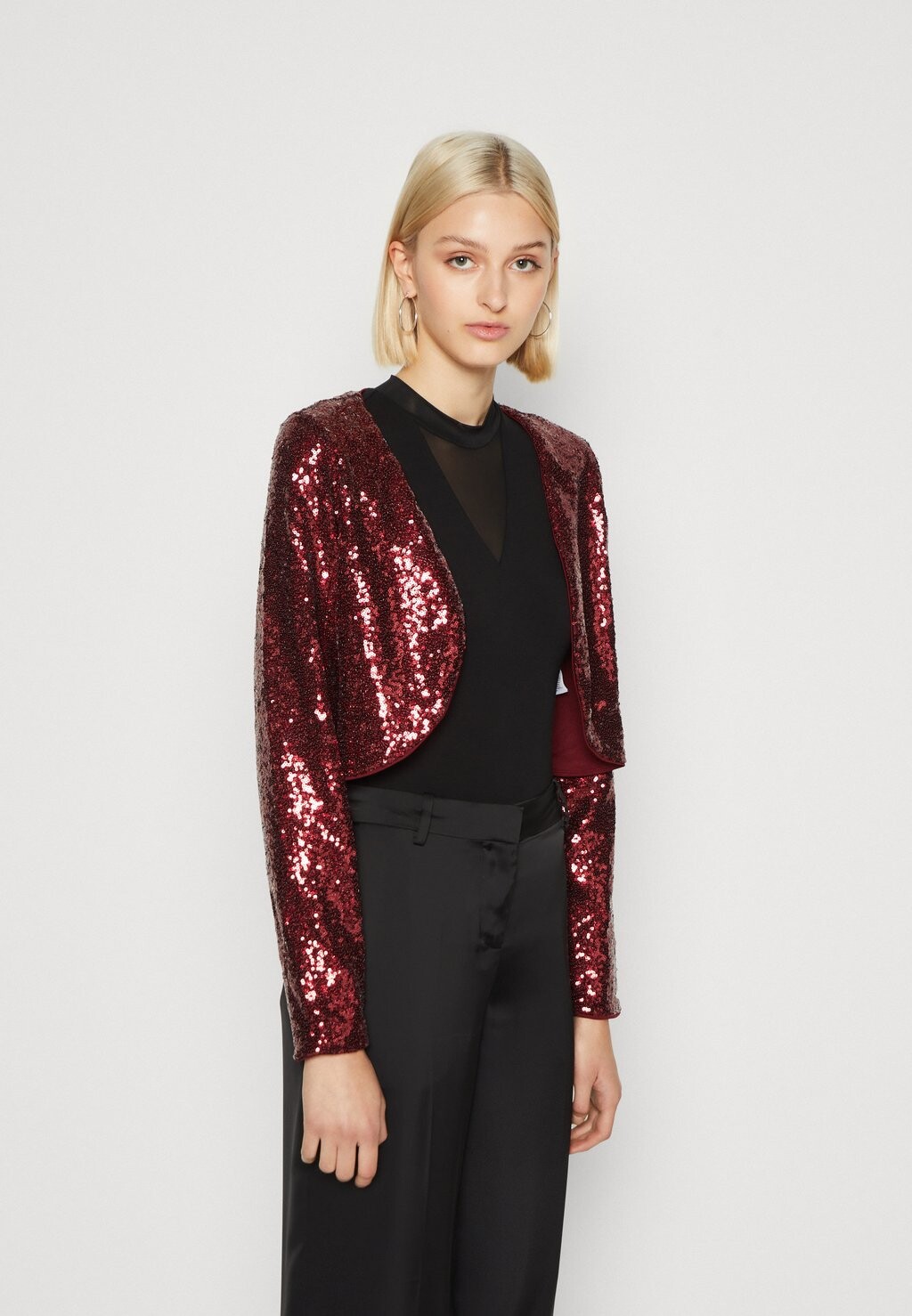 

Блейзер Visassi Bolero VILA, цвет beet red