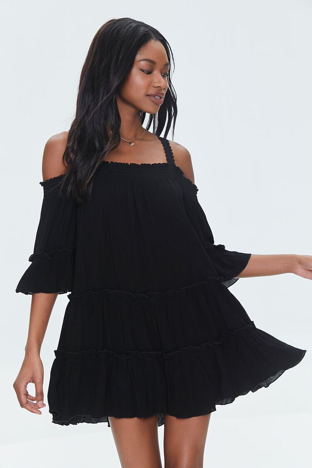

Мини-платье с открытыми плечами Forever 21, черный