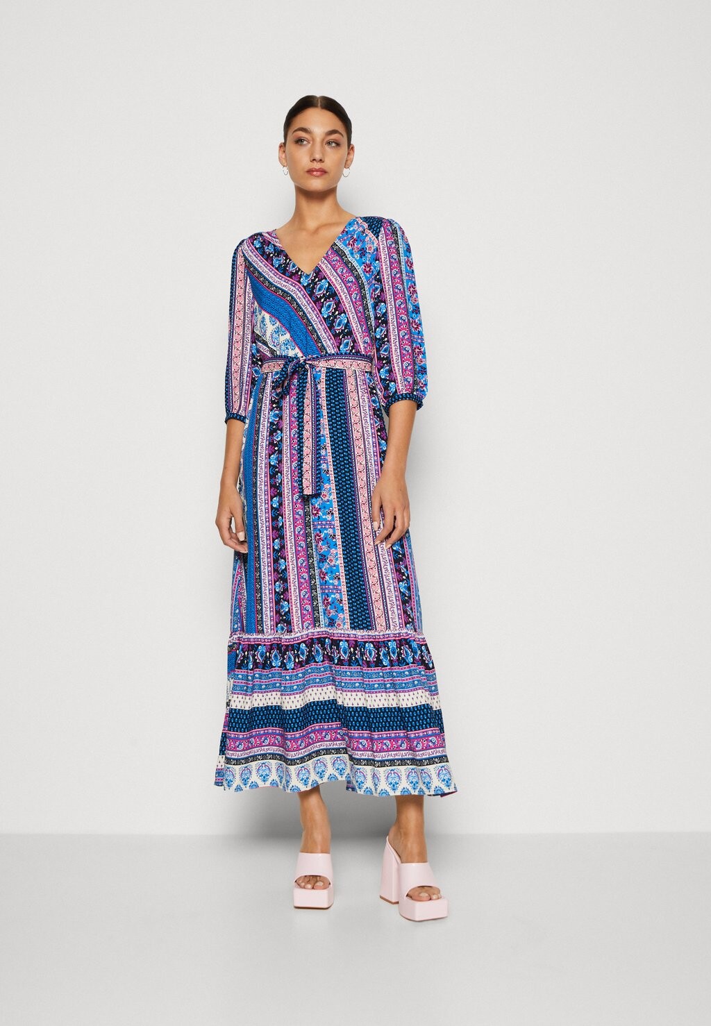

Платье макси Vero Moda