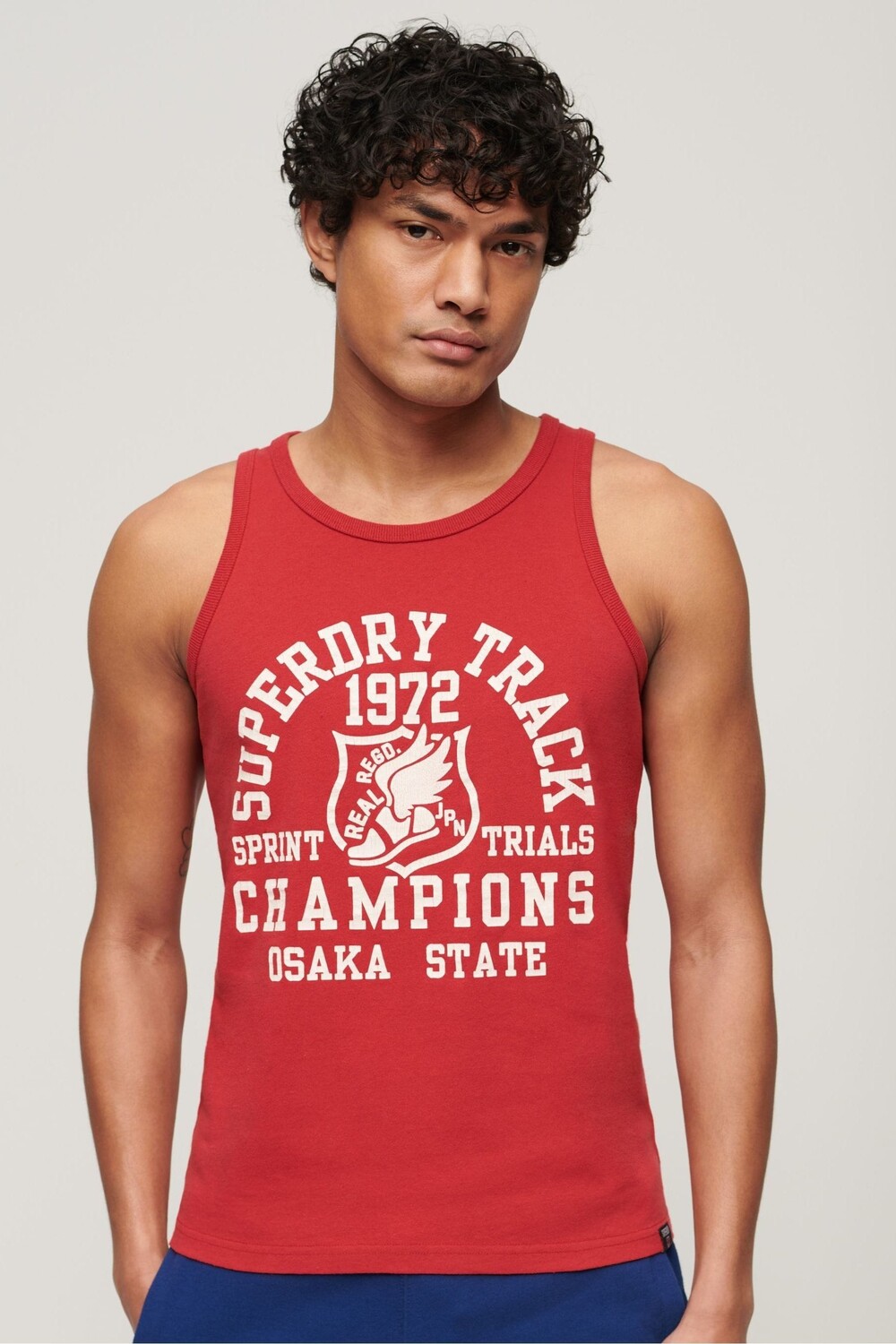 

Легкоатлетическая футболка с графикой Superdry, красный