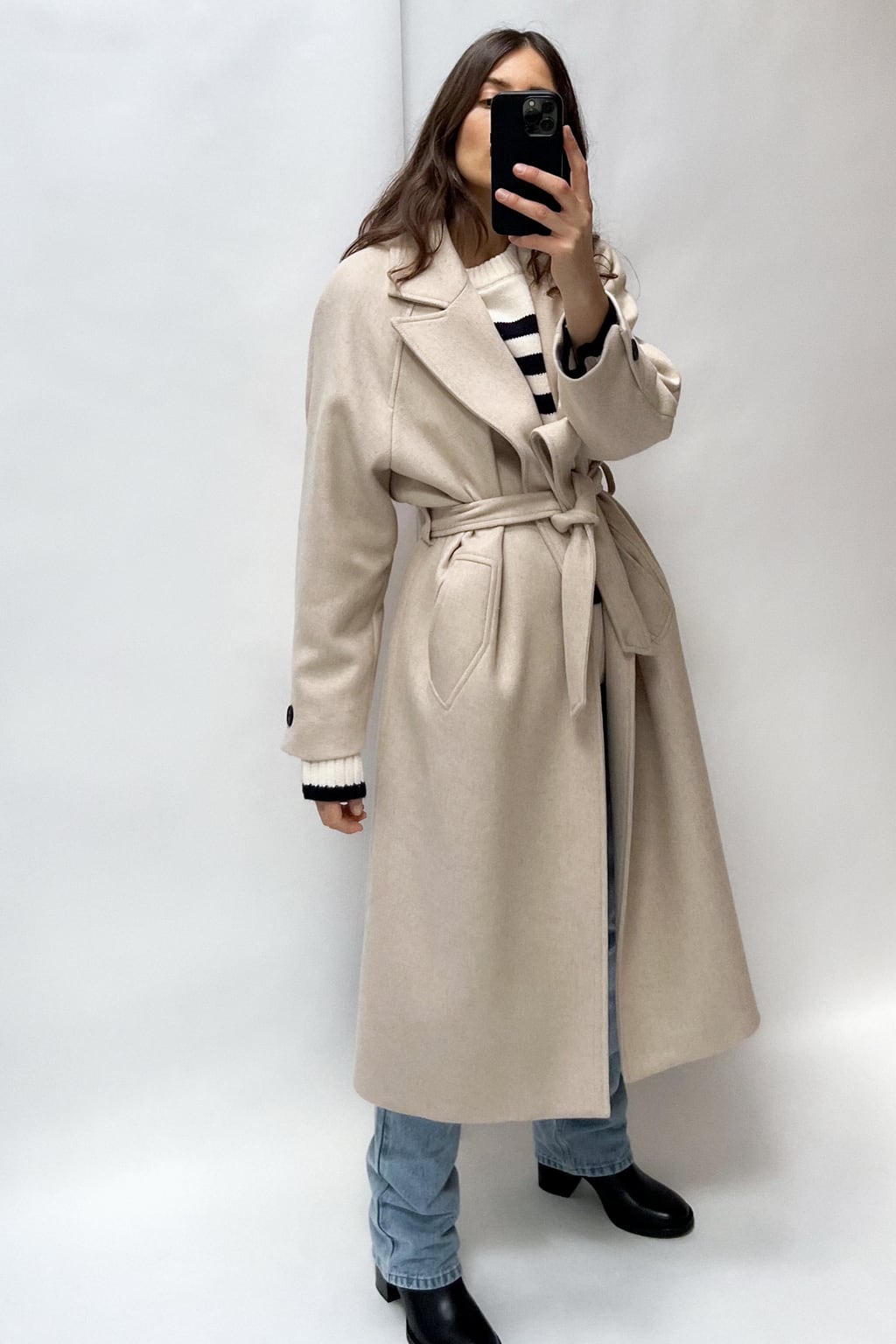 Длинное пальто из смесовой шерсти с поясом ZARA, песок пальто из шерсти с поясом