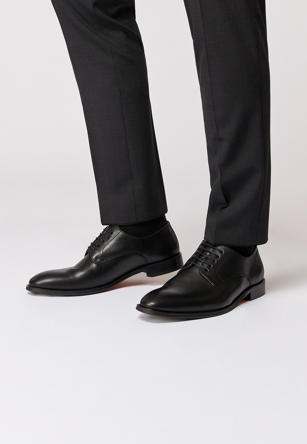 Деловые туфли на шнуровке DERBY ROY ROBSON, цвет black