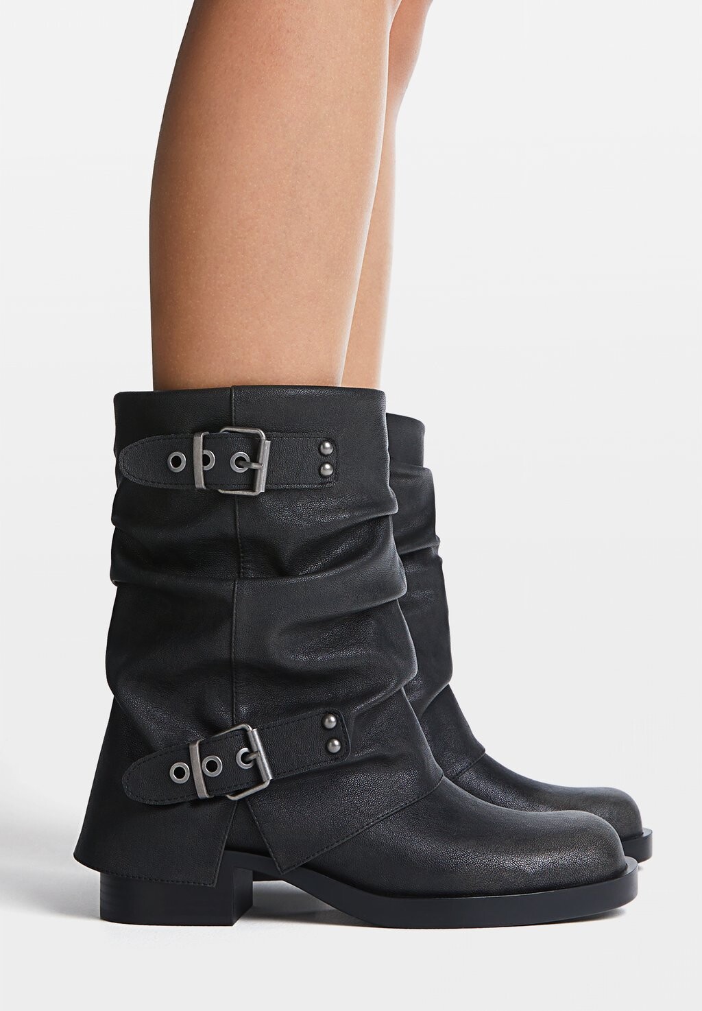 

Техасские/байкерские ботинки Slouchy Stradivarius, цвет dark grey