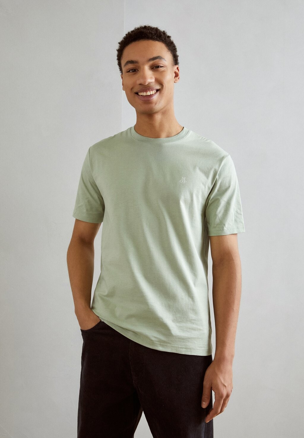

Базовая футболка Short Sleeve Logo Print Ribbed Collar Marc O'Polo, цвет rainee