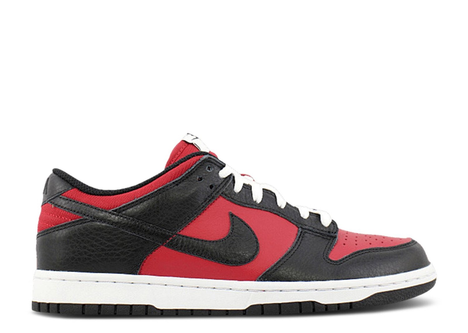 

Кроссовки Nike Dunk Low 'Bred', красный