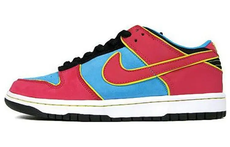 

Nike Dunk SB Low Мисс Пакман