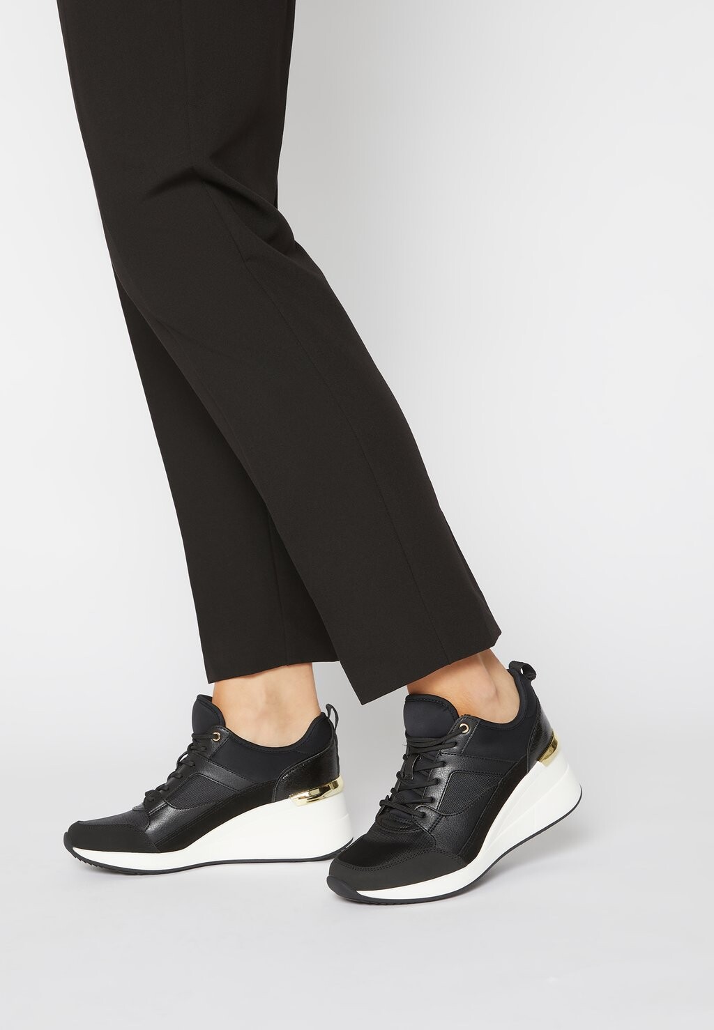 

Кроссовки ALDO, черный