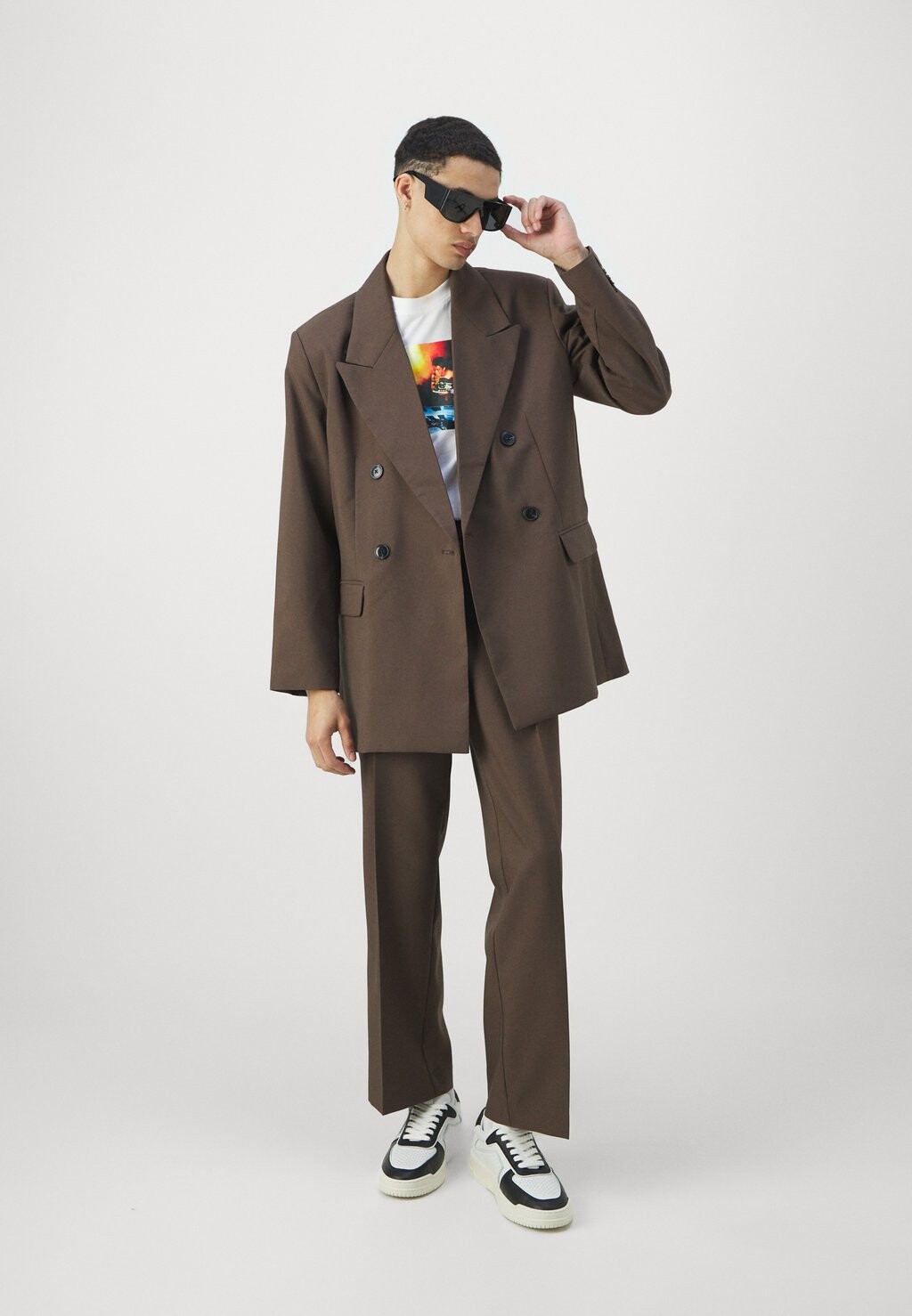 

Полный Jack & Jones, коричневый Jordayton Oversized Suit