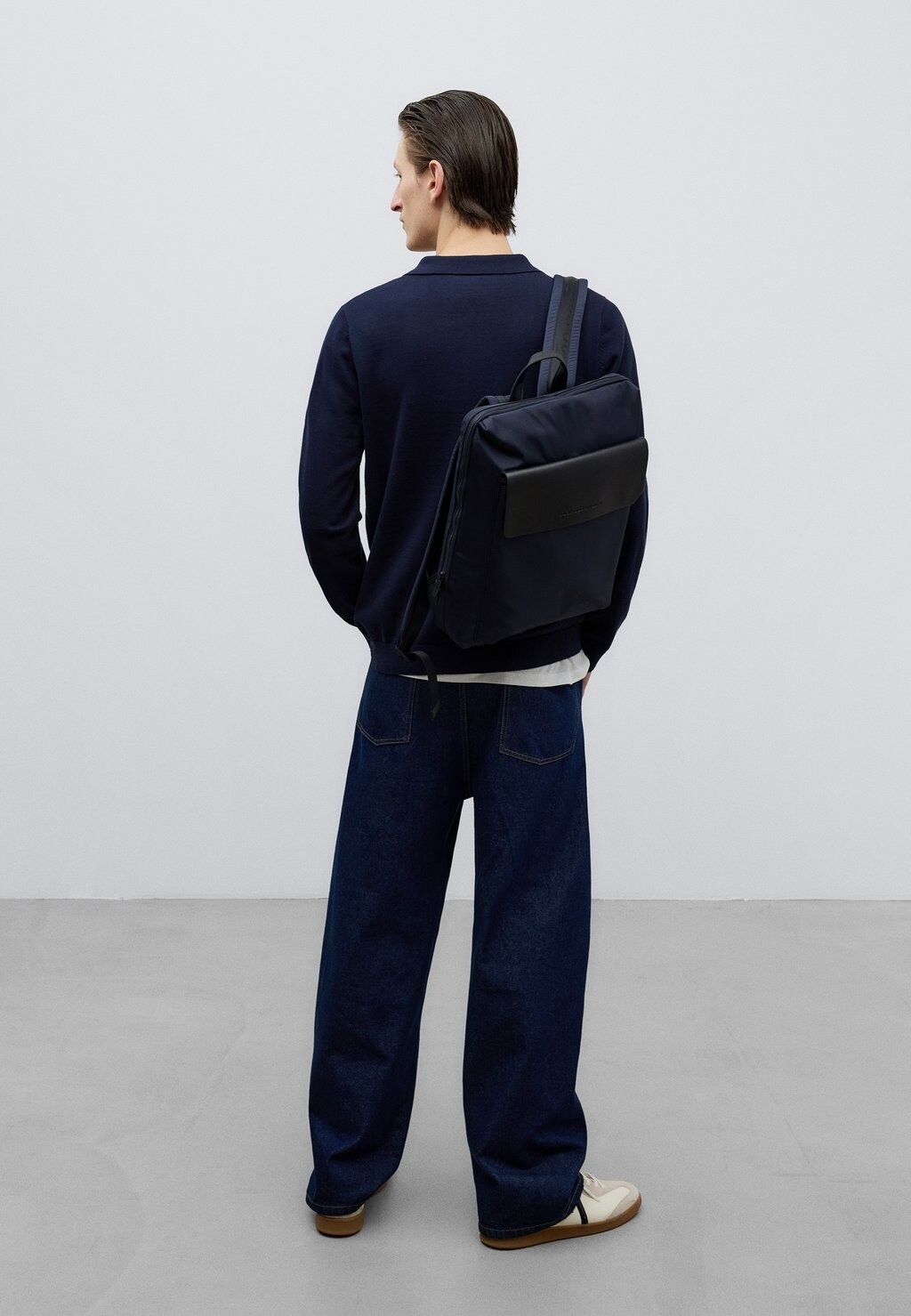 

Рюкзак ADOLFO DOMINGUEZ, цвет navy blue