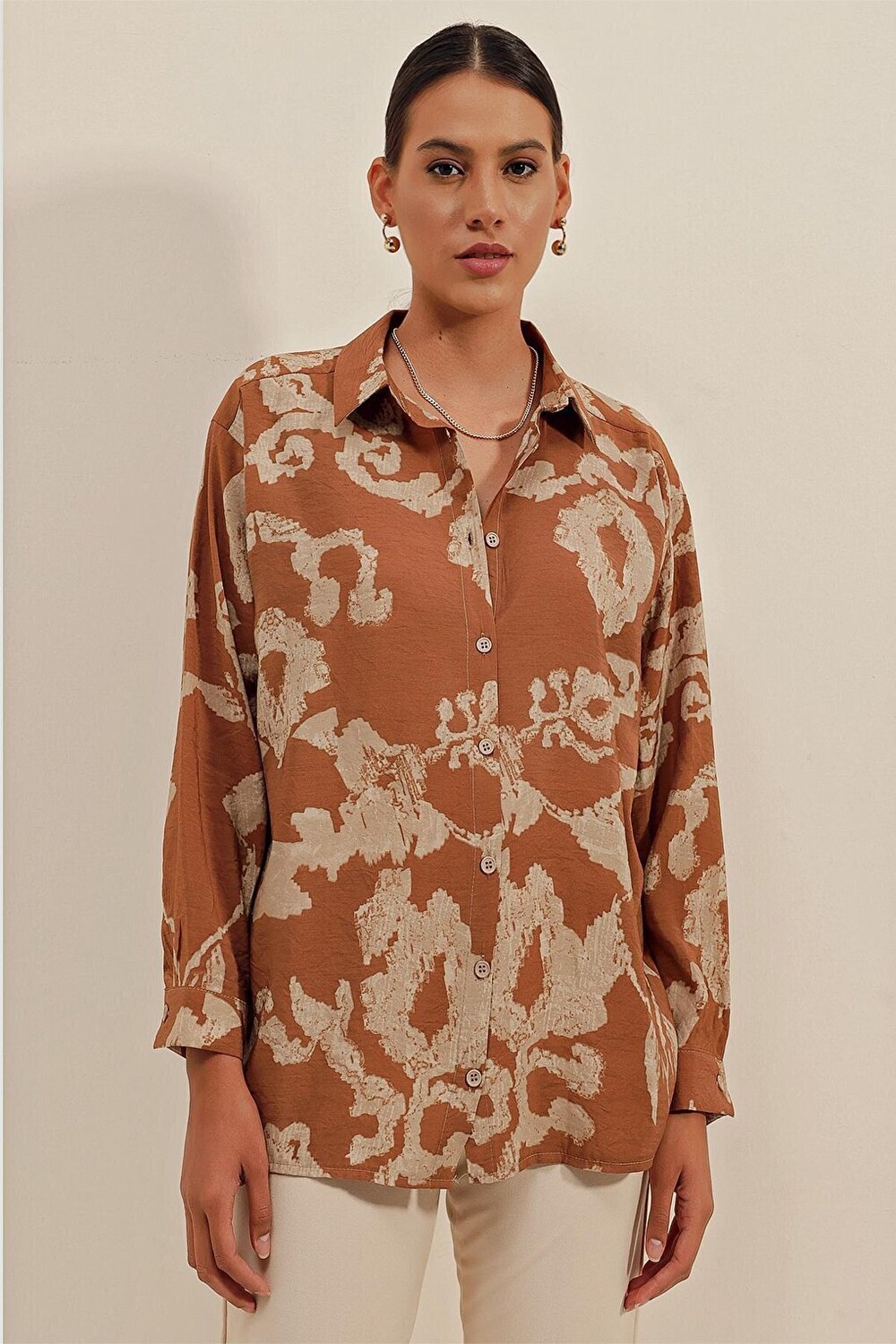 

Длинная базовая рубашка Oversize 3900 Bigdart, загар
