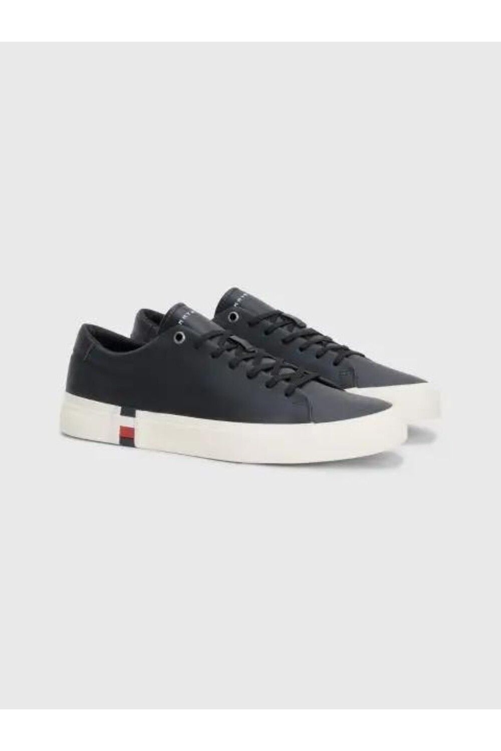 

Кроссовки Tommy Hilfiger