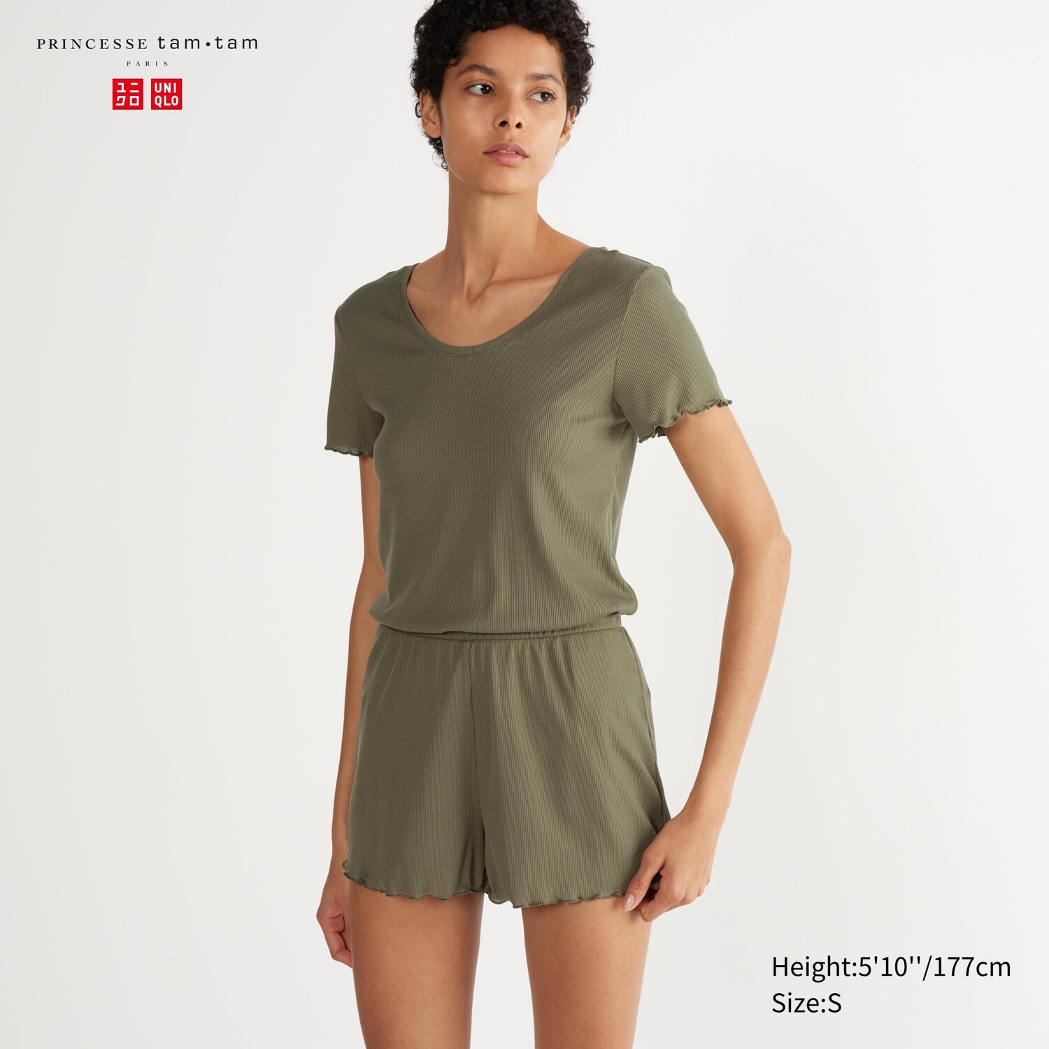 

Шорты с принтом UNIQLO, оливковый