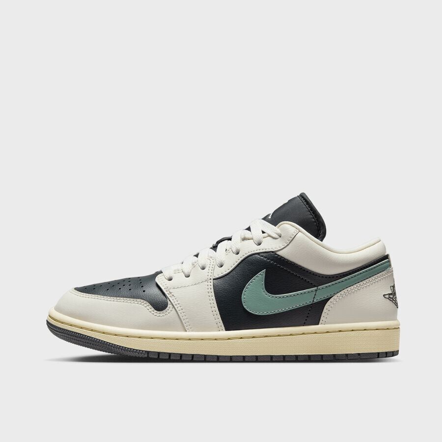 

Кроссовки WMNS Air Jordan 1 Low JORDAN, цвет anthracite/jade smoke/sail/legend sand