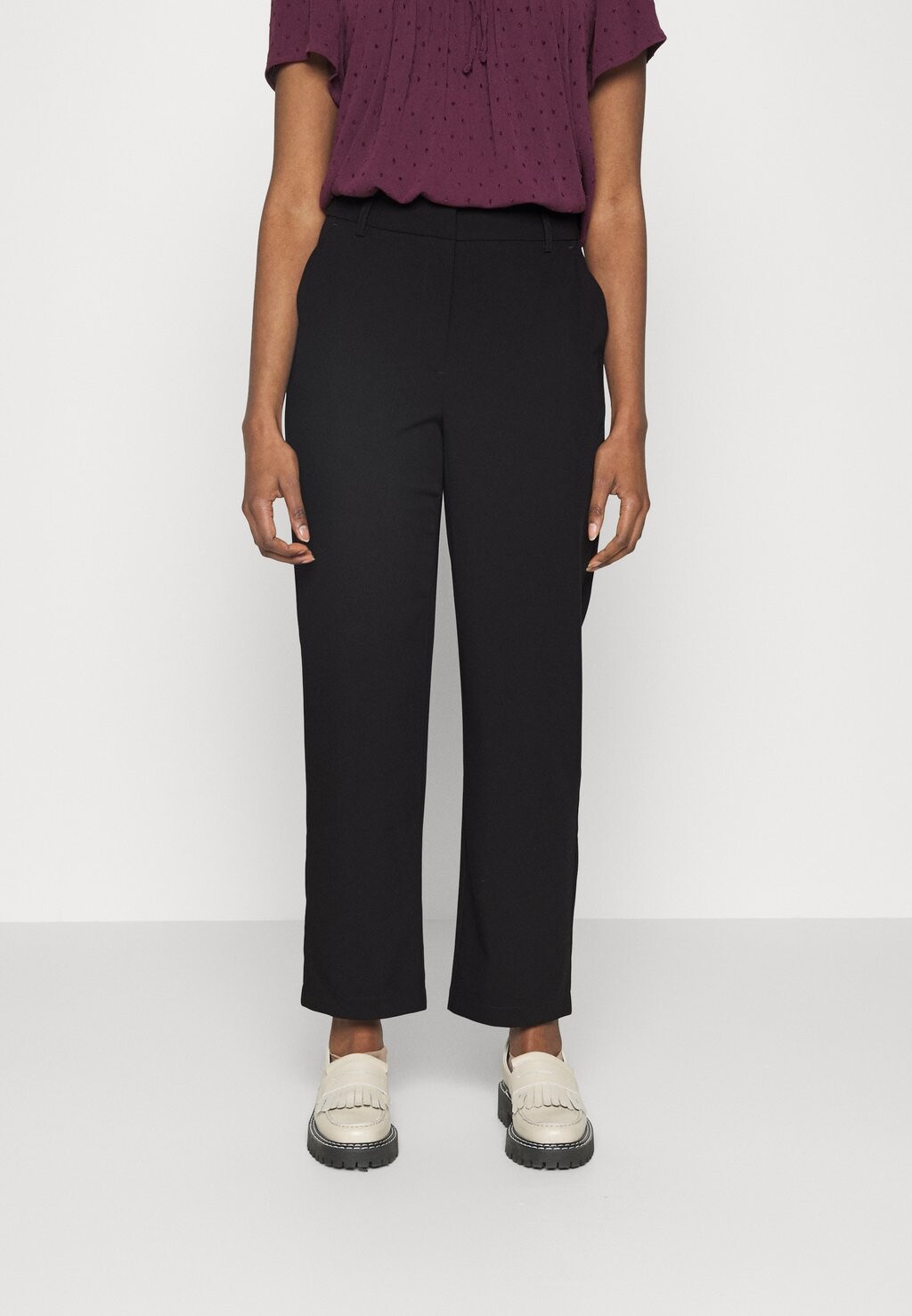 

Брюки Vero Moda, черный Vmzelda Straight Pant Noos Ptt, черный