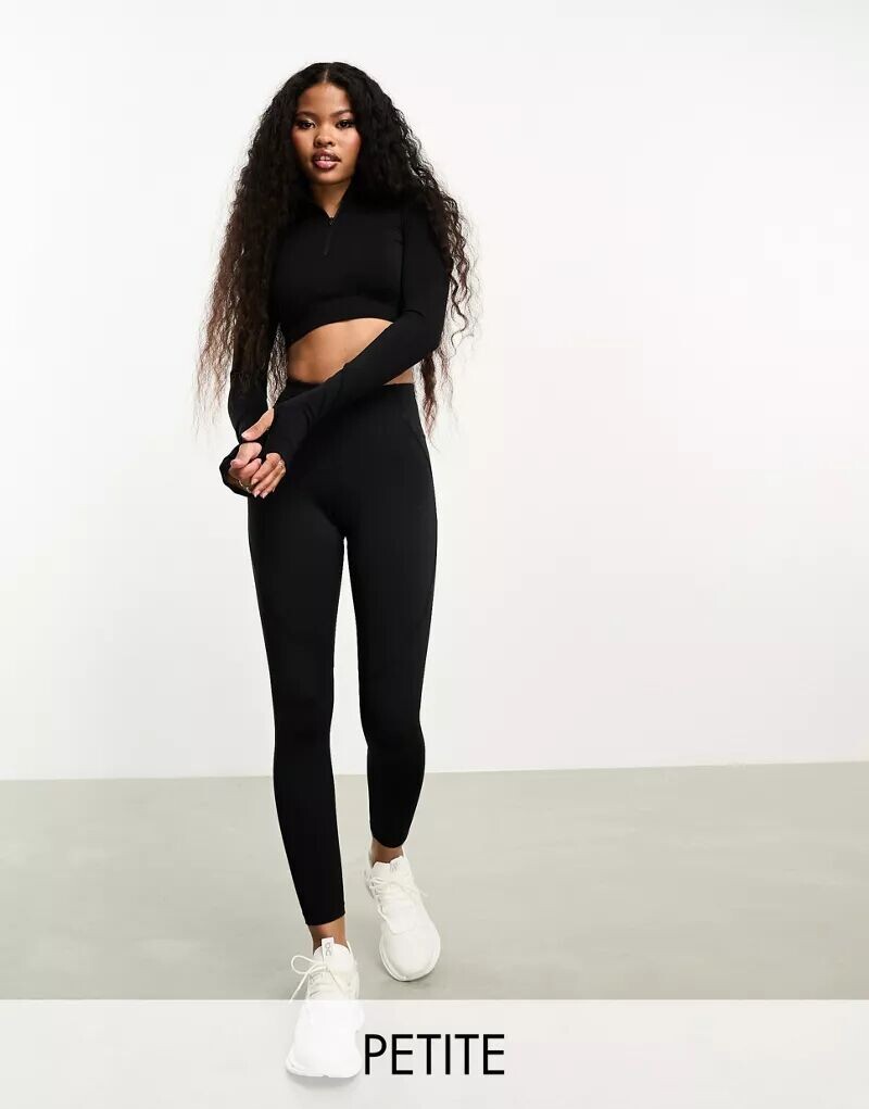 

Черные леггинсы с логотипом ASOS Petite с карманами и скульптурными швами сзади