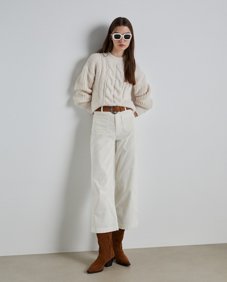 

Однотонный женский свитер с круглым вырезом Easy Wear