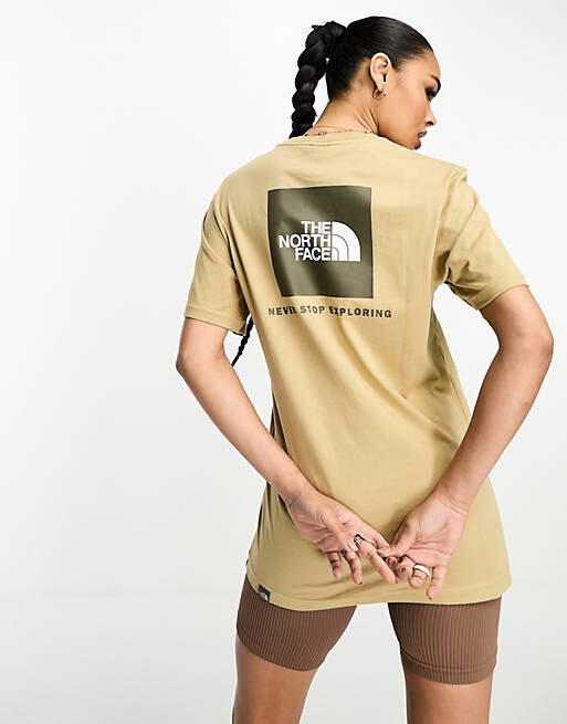 

Белая футболка бойфренда с принтом на спине The North Face Redbox