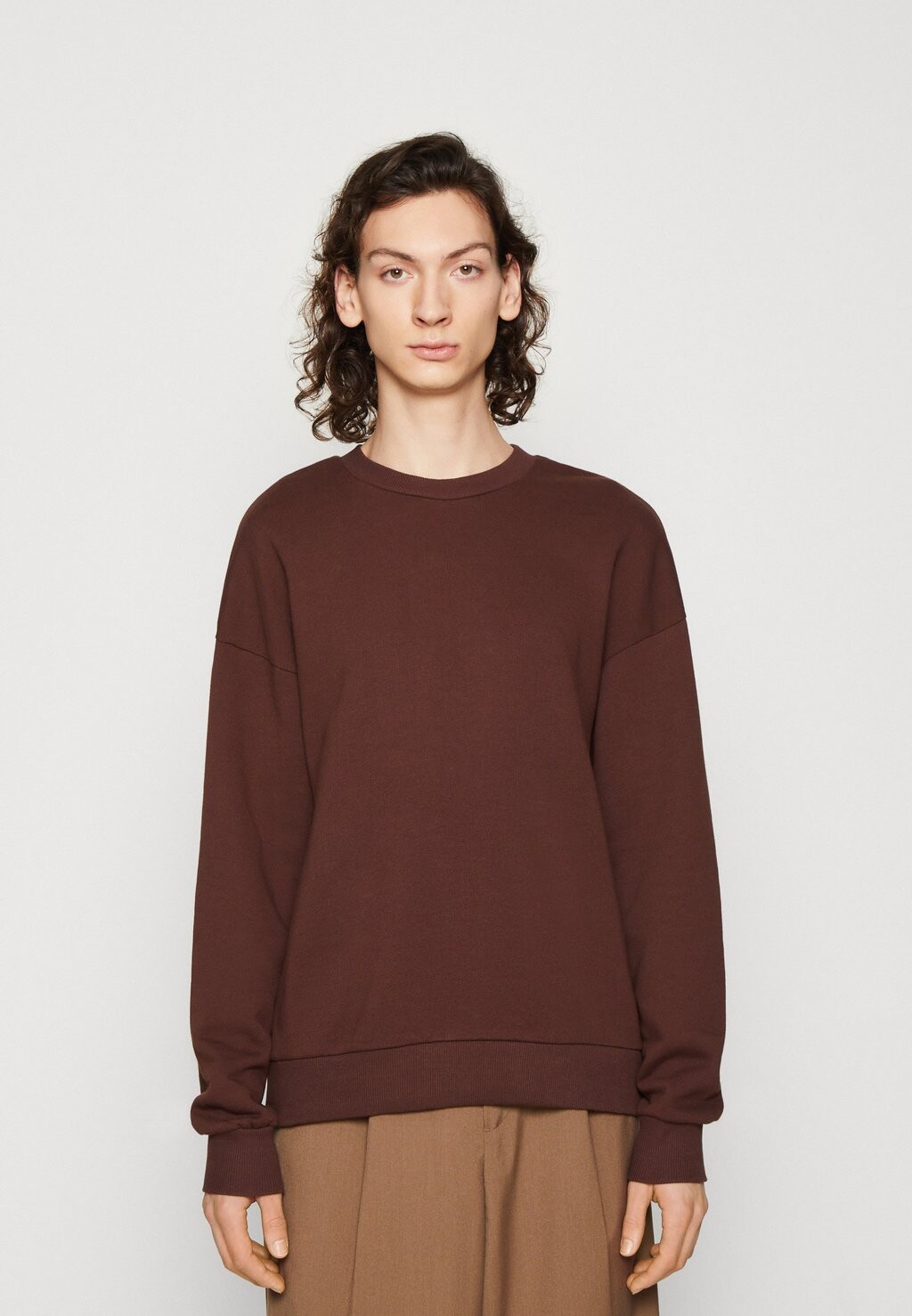 

Толстовка Jack & Jones Jprblakam Clean Crew Neck, багряно-красный, Коричневый