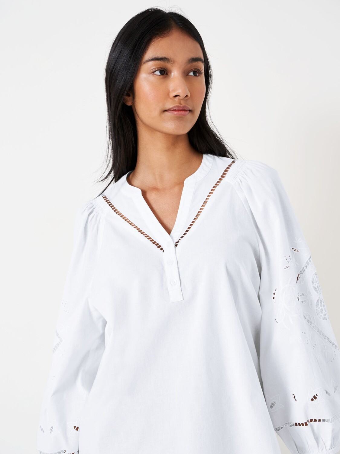 

Crew Clothing Топ с вышивкой Audrey, белый