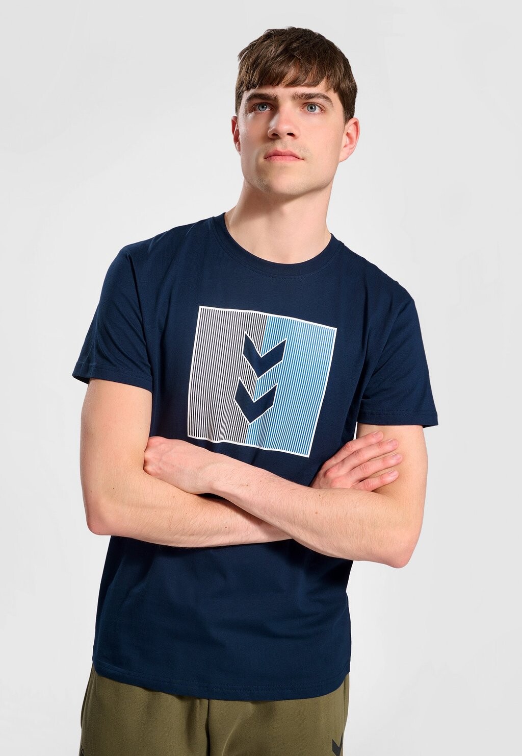 

Футболка с принтом Hummel, синий