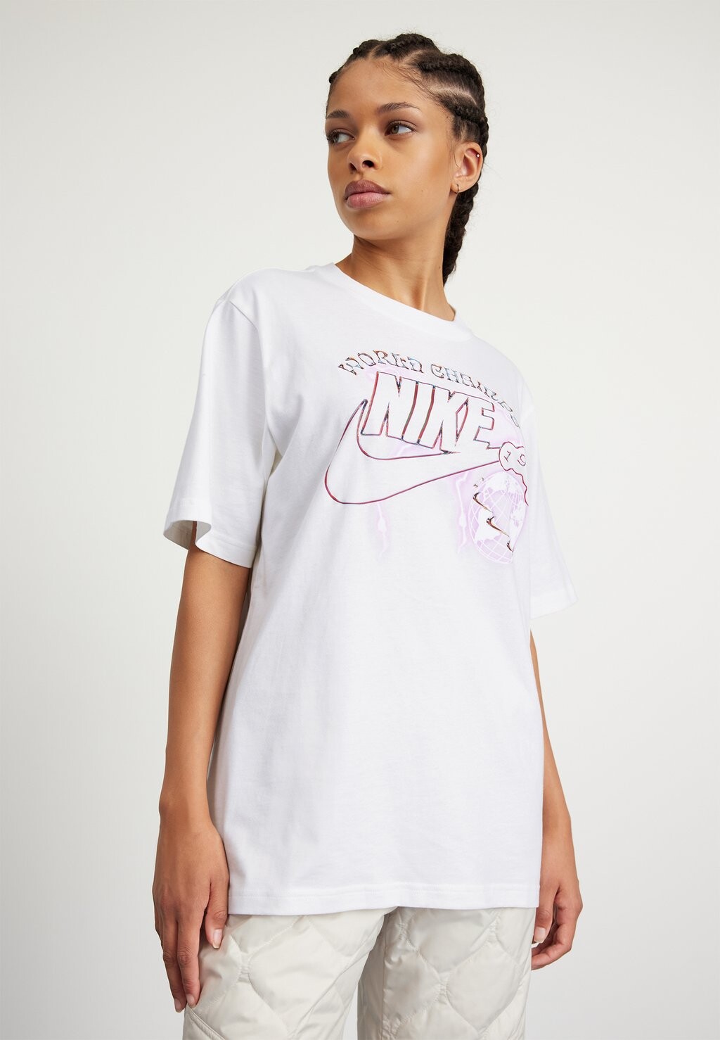 

Футболка с принтом Nike TEE, белый