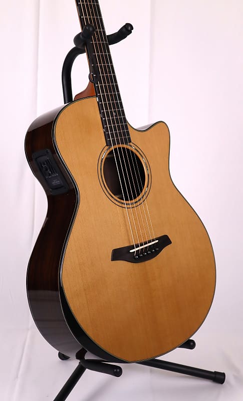 Акустическая гитара Furch Yellow Deluxe Gc-CR цена и фото