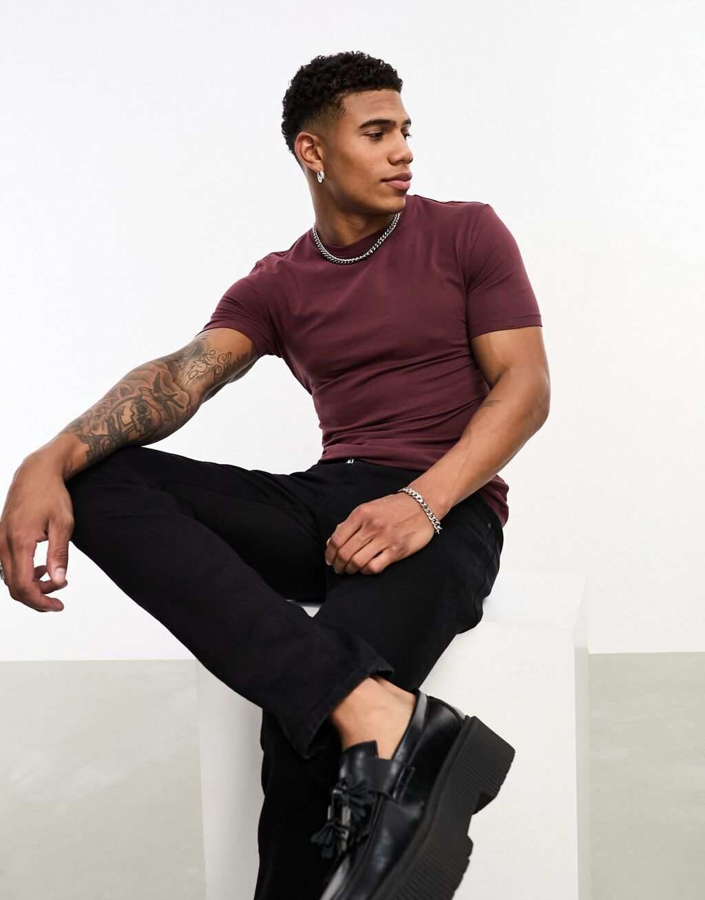 

Бордовая облегающая футболка ASOS DESIGN