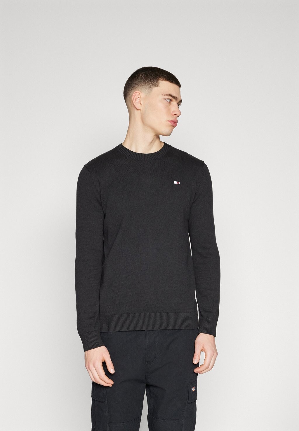 

Свитер Tommy Jeans, черный