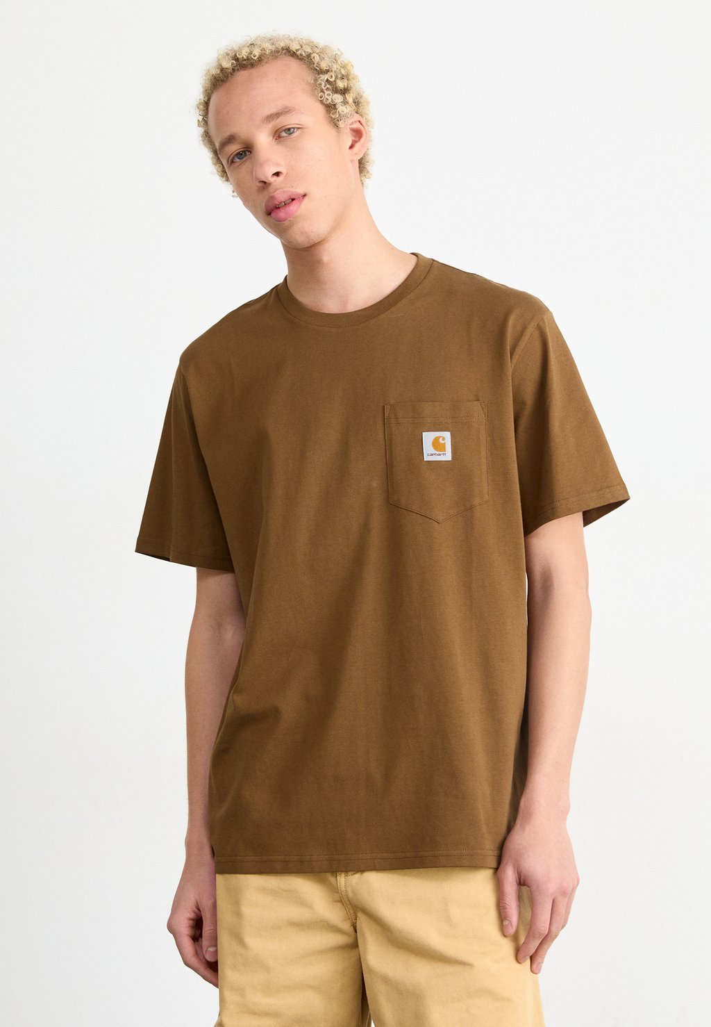 

Футболка базовая POCKET Carhartt WIP, цвет lumber