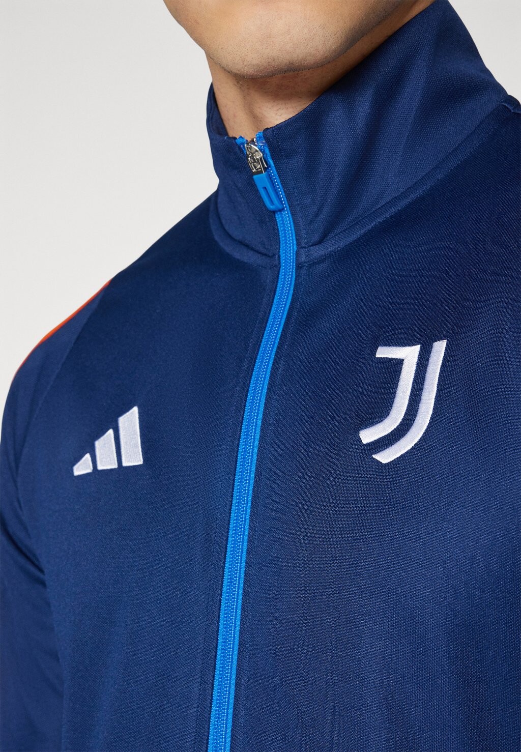 

Спортивный костюм JUVENTUS TURIN TRACK SUIT adidas, темно-синий