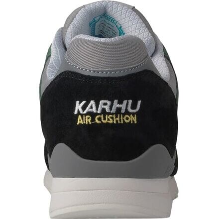 

Классические кроссовки Synchron Karhu, цвет Jet Black/Hot Sauce