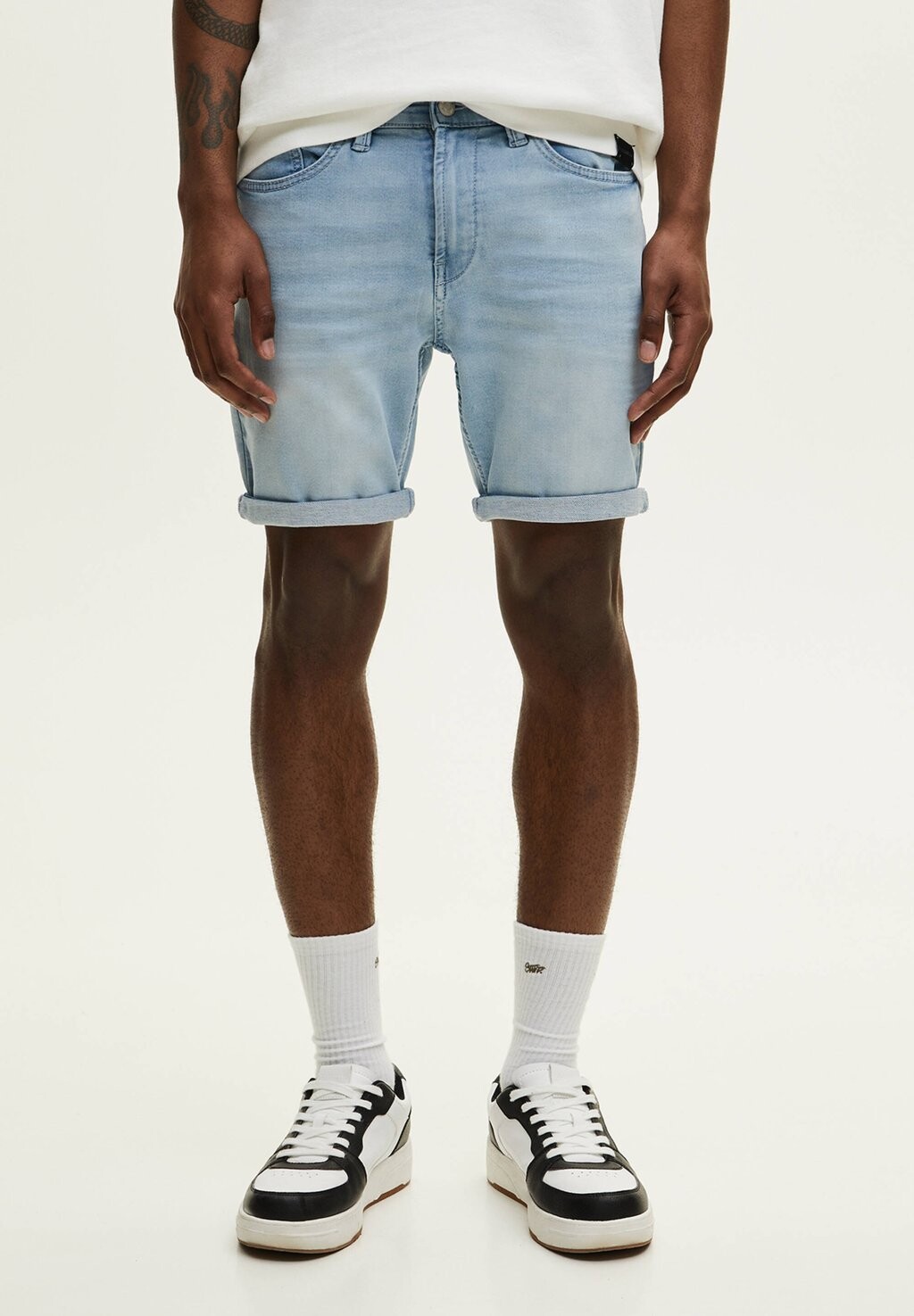 

Джинсовые шорты PULL&BEAR