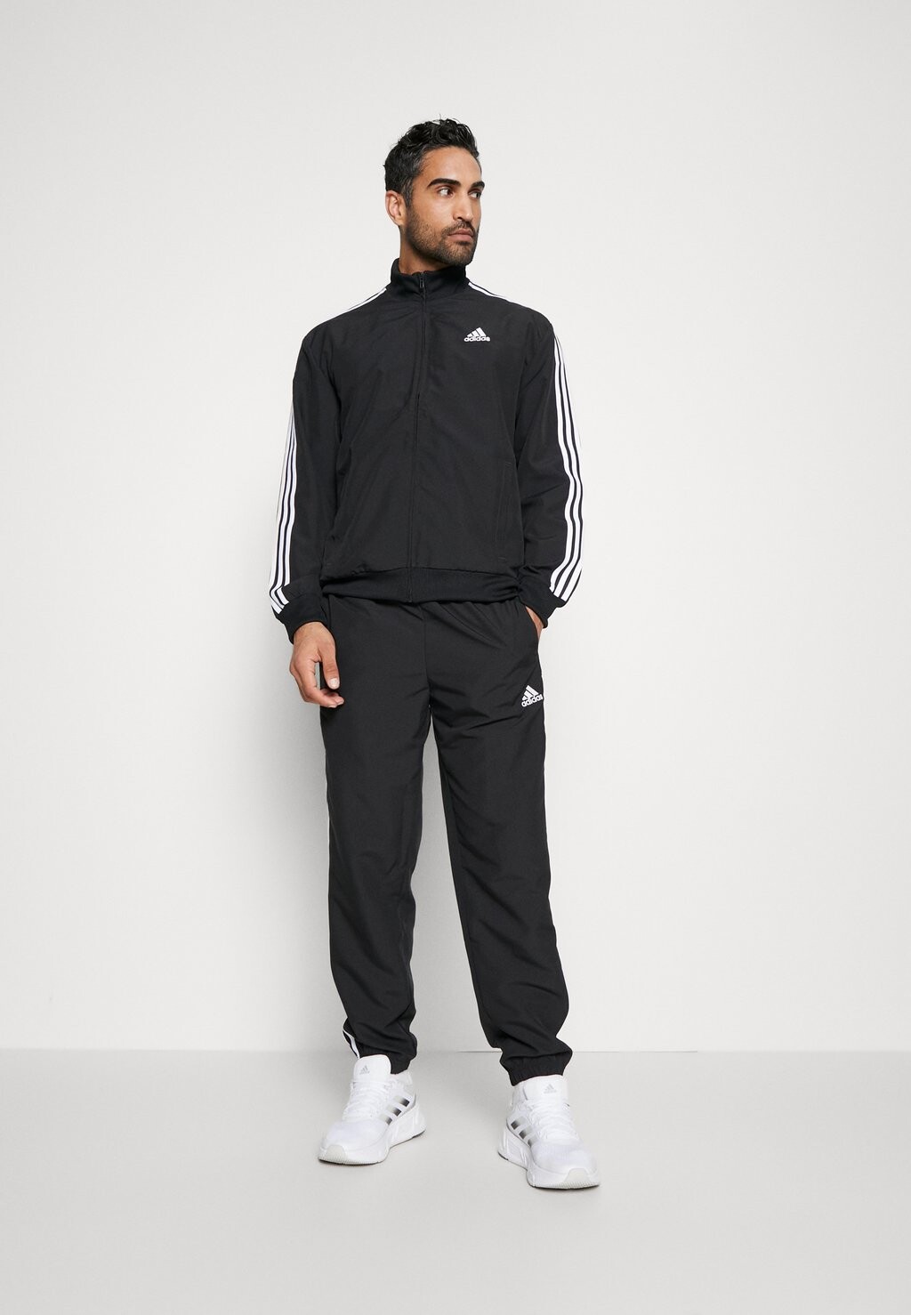 

Спортивный костюм Adidas Set, черный