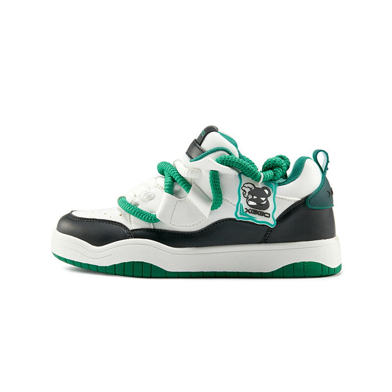 

Кроссовки XIANGGUAN Skateboarding Shoes Unisex Low-top, черный/белый