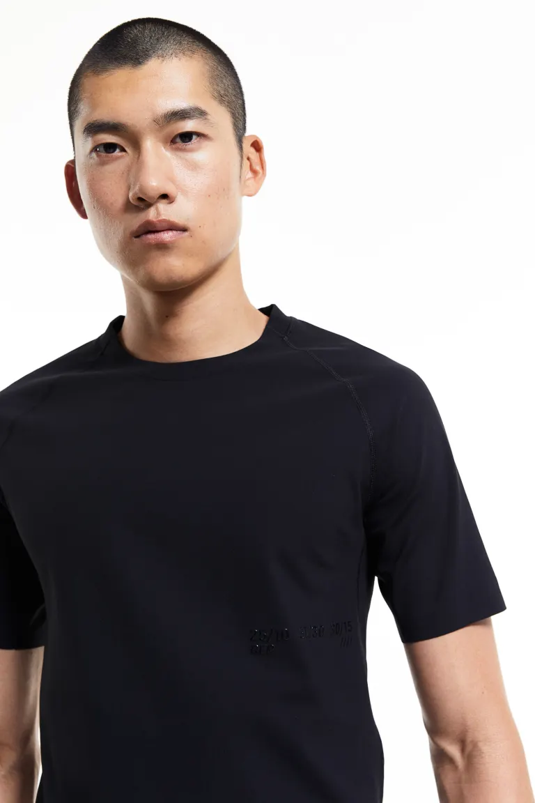 

Спортивная футболка drymove с принтом H&M, черный