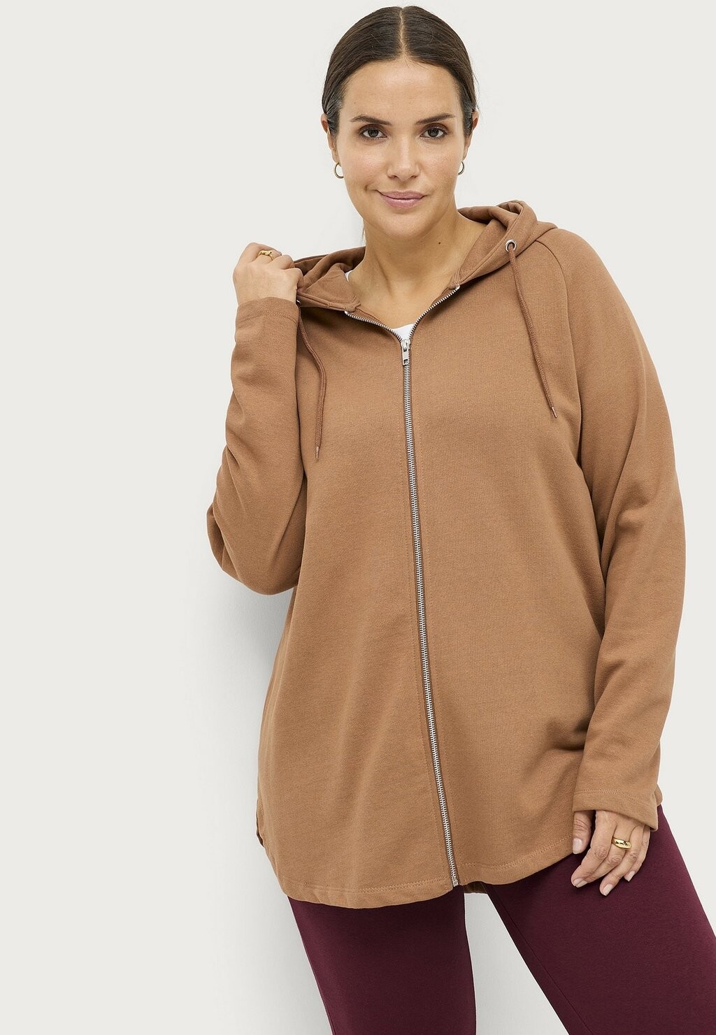 

Толстовка KASSIE Ellos Plus collection, цвет braun