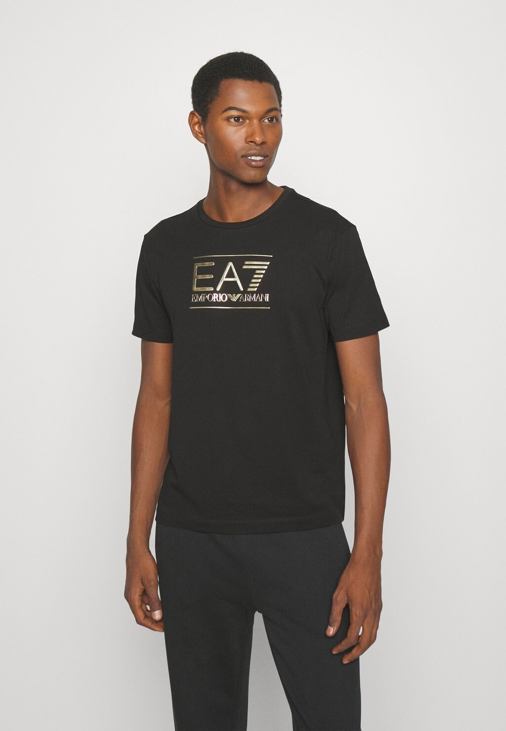 

Футболка с принтом EA7 Emporio Armani, черная, Черный