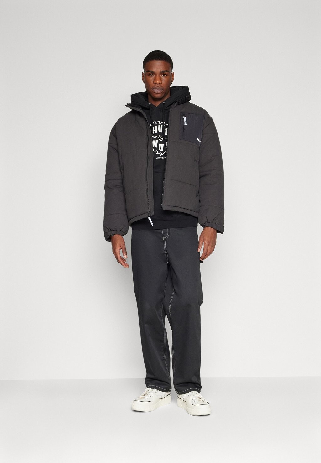 

Зимняя куртка Siple Puffer Jacket Unisex HUF, черная