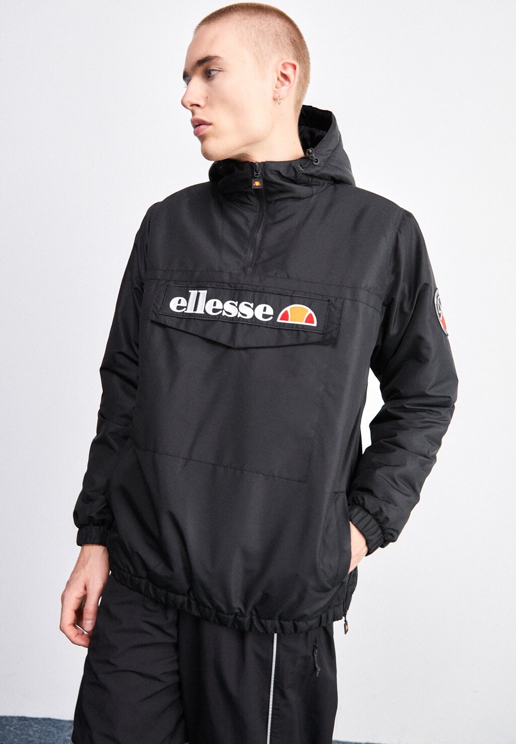 

Куртка Ellesse MONTERINI OH, цвет schwarz