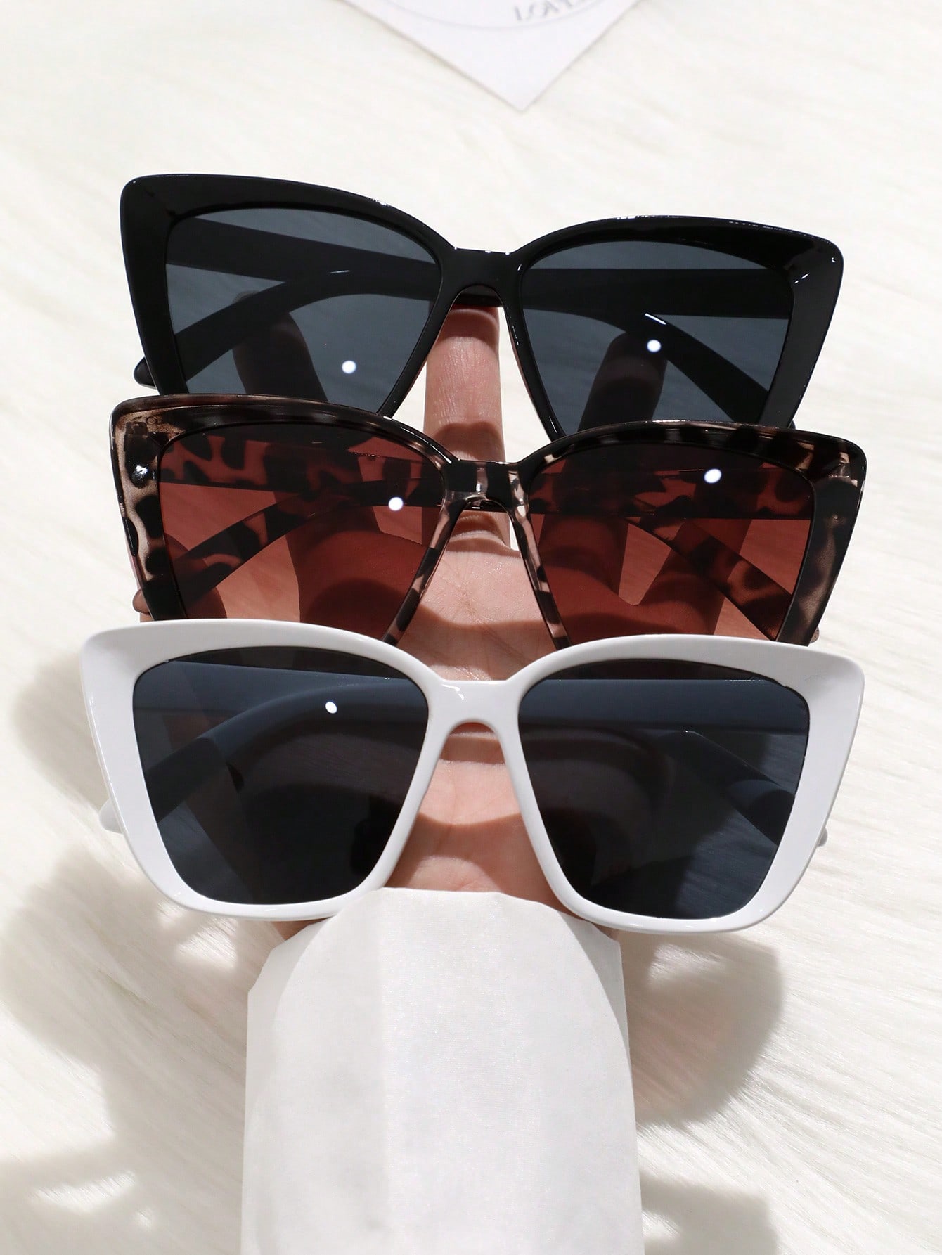 цена 3 пары женских модных солнцезащитных очков «кошачий глаз»