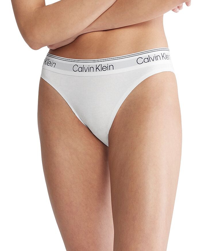 

Логотип Атлетик Танга Calvin Klein