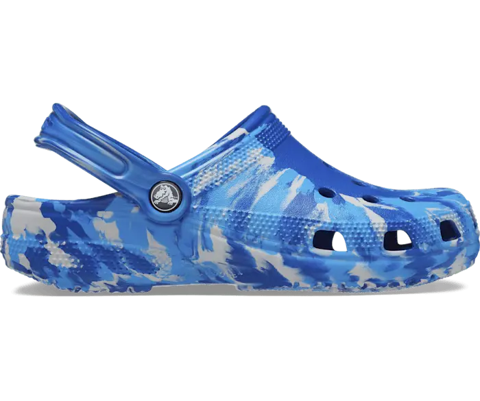 

Классические мраморные сабо Crocs женские, цвет Blue Bolt / Multi