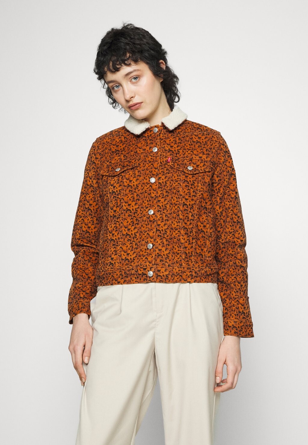 

Легкая куртка Levi's